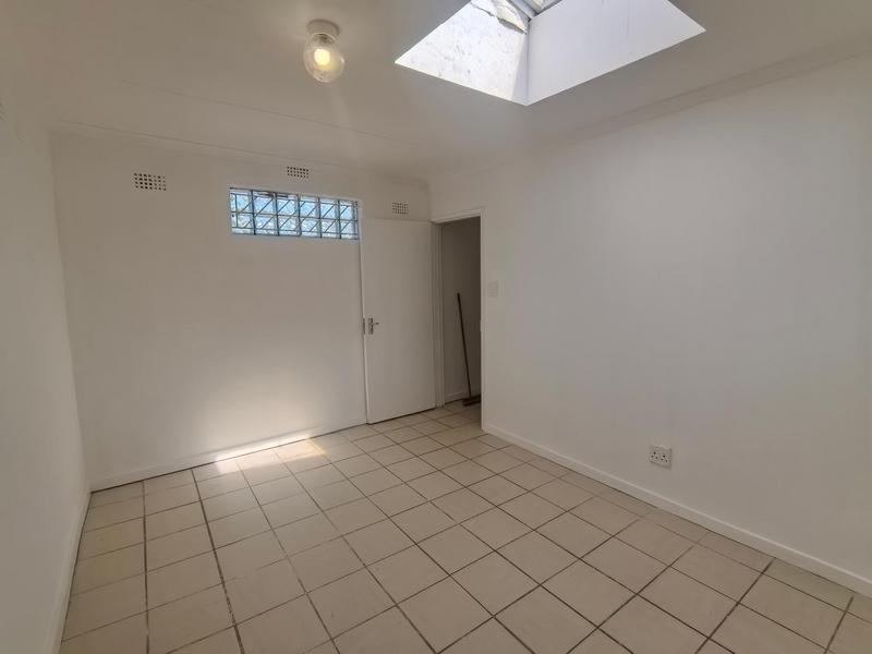 To Let 2 Bedroom Property for Rent in Gleemoor Western Cape